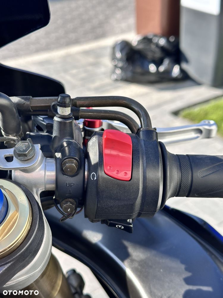 Suzuki GSX-R - 13