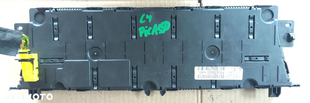 Citroen C4 Picasso I  1.6 VTi zegar licznik 9666704480   9666852780 9673538580 - 2