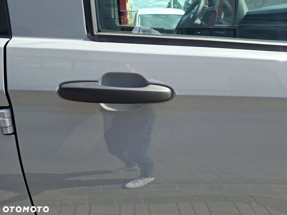 Volkswagen Transporter - 13