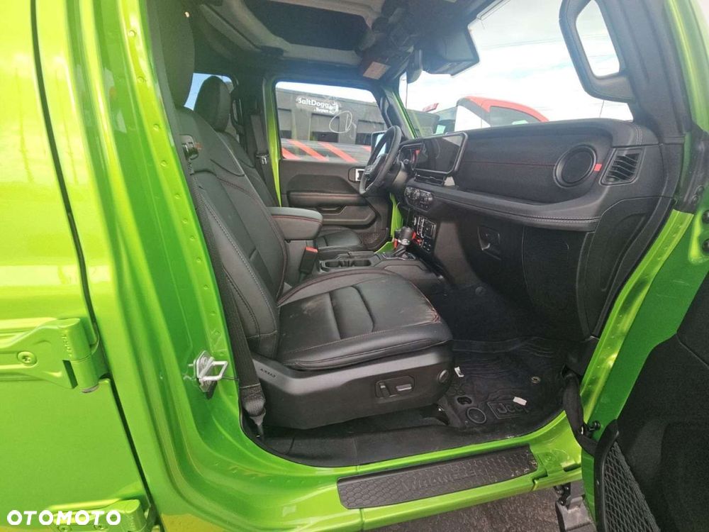 Jeep Wrangler - 17