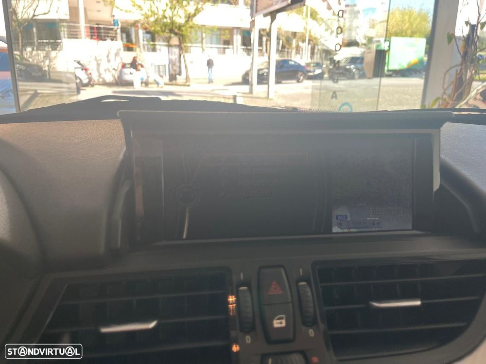 BMW Z4 35 is Auto - 29