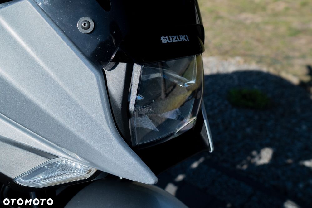 Suzuki GSX 1000 - 13
