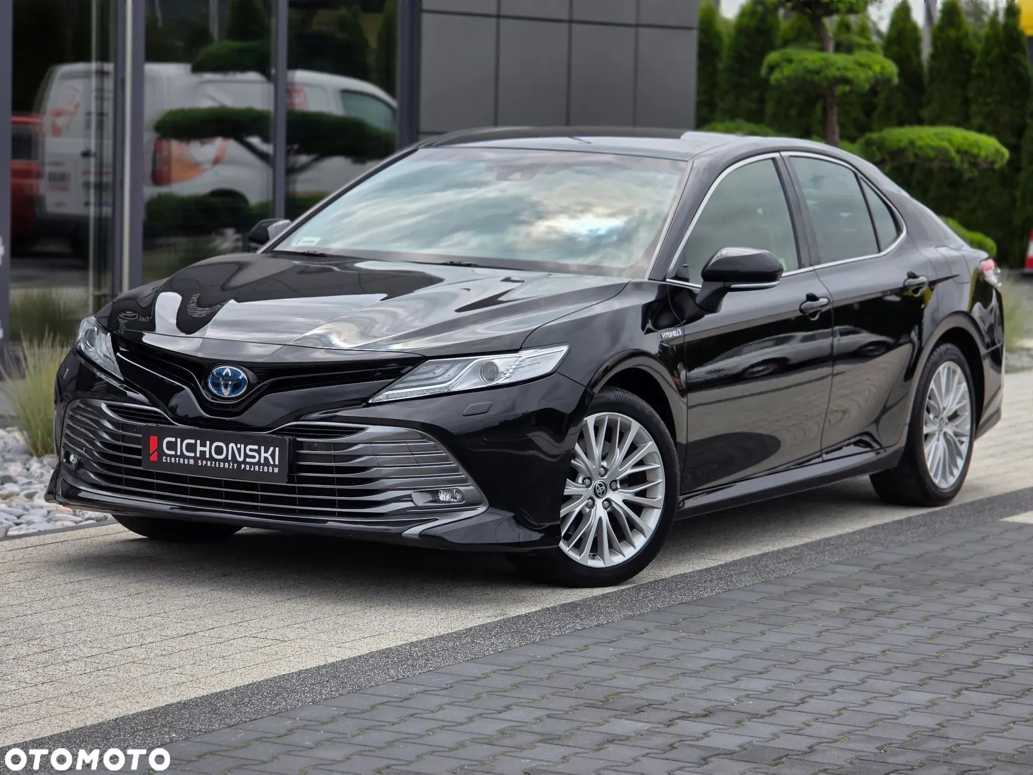 Toyota Camry 2.5 Hybrid Executive CVT - 1