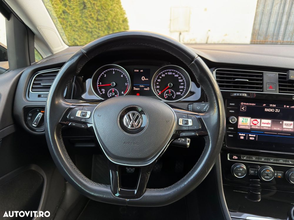 Volkswagen Golf 2.0 TDI Highline - 18
