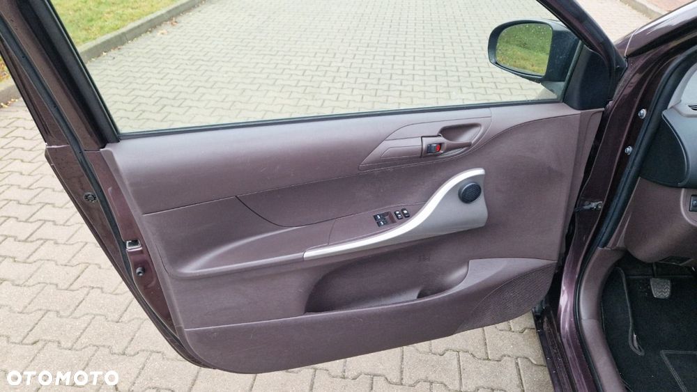 Toyota iQ 1.0 Sol - 11