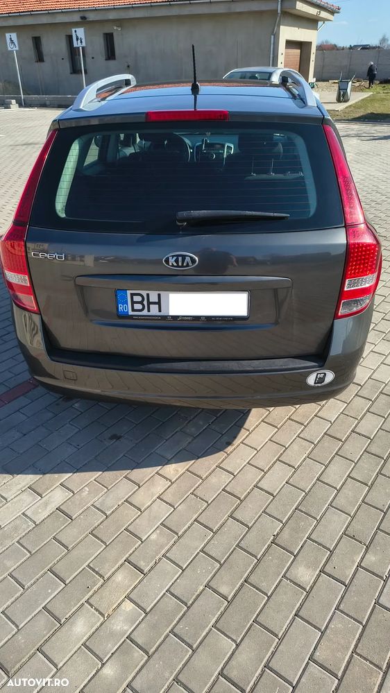 Kia Ceed - 3