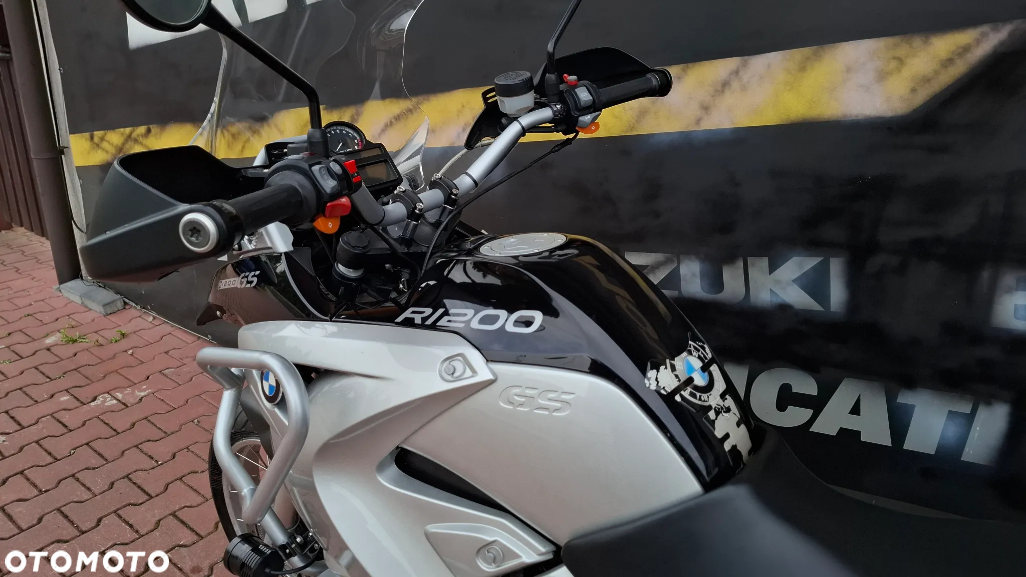 BMW R - 22