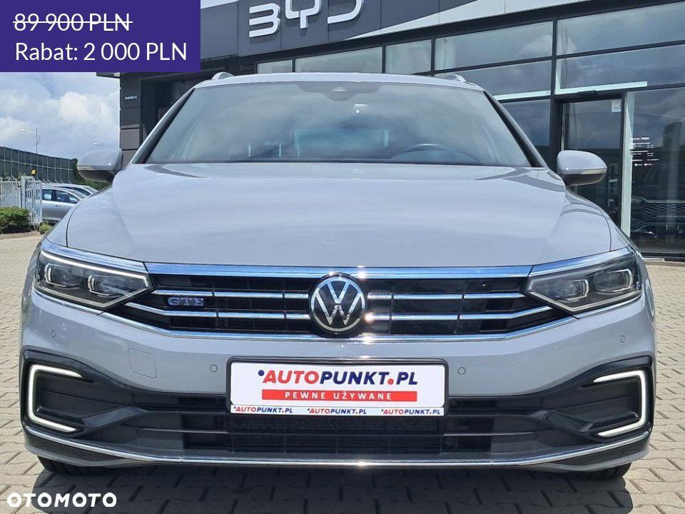 Volkswagen Passat - 8