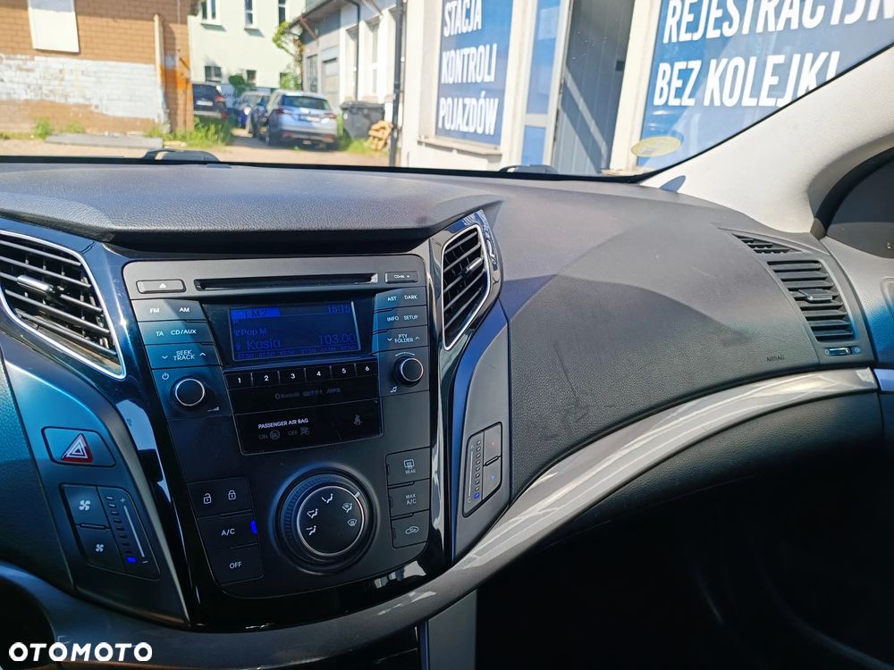 Hyundai i40 Kombi blue 1.7 CRDi Style - 17