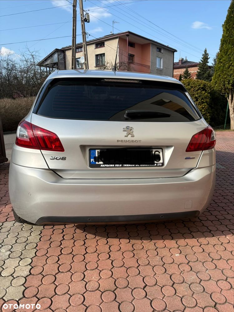 Peugeot 308 - 5