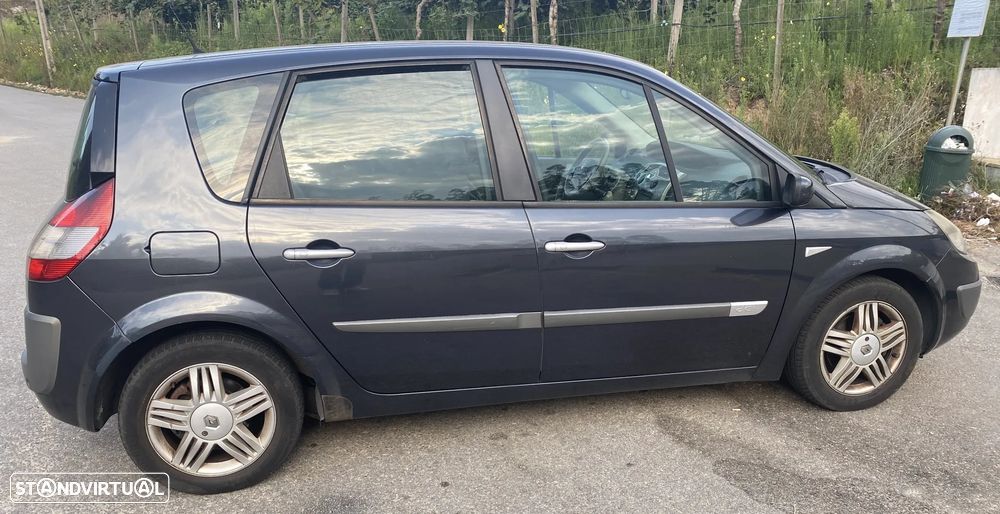 Renault Scénic 1.5 dCi Confort - 4