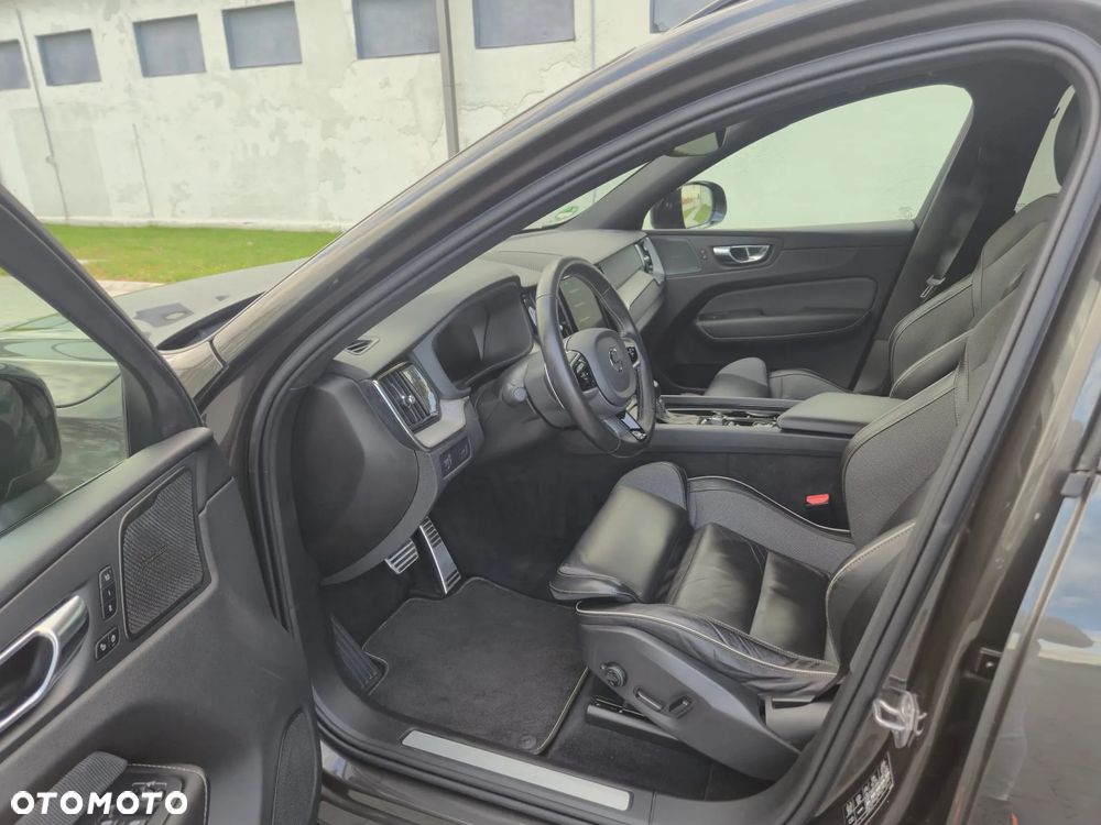 Volvo XC 60 D4 R-Design - 13