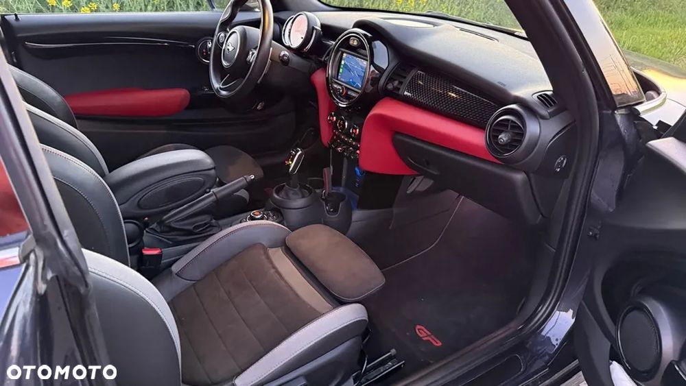 MINI John Cooper Works - 33