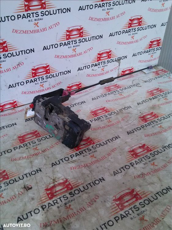 broasca usa dreapta spate opel astra h - 1