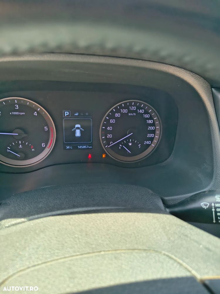Hyundai Tucson blue 1.7 CRDi 2WD DCT Premium - 11