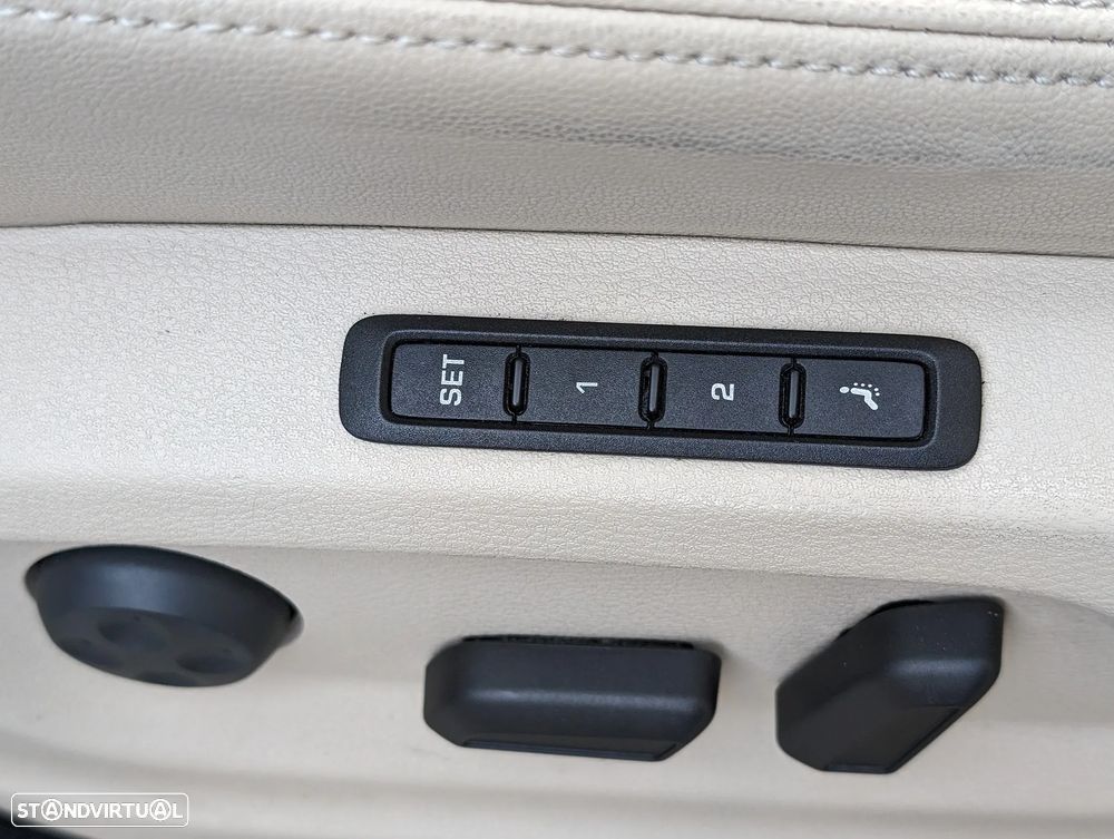 VW Sharan 2.0 TDI Highline DSG - 17