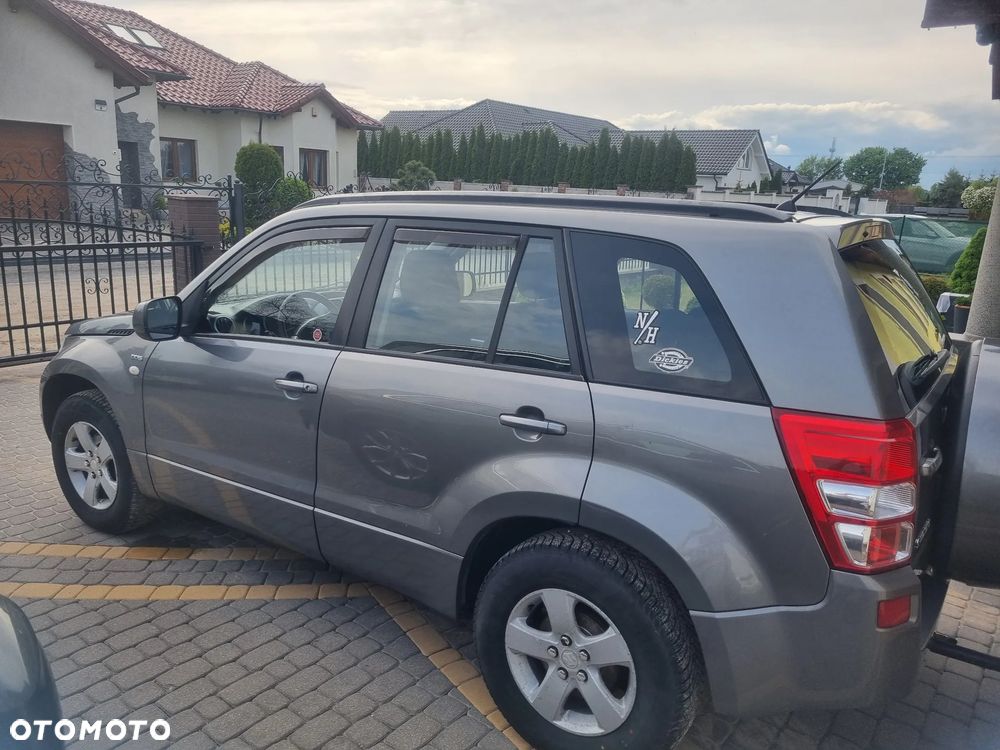 Suzuki Grand Vitara 1.9 DDiS Comfort DPF - 13