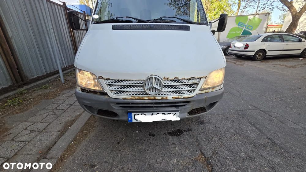 Mercedes-Benz Sprinter - 12
