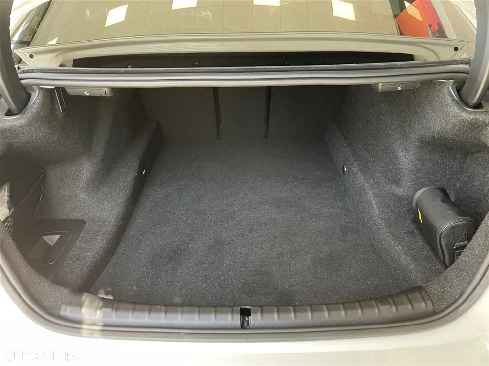 BMW Seria 5 540i xDrive Aut. Sport Line - 23