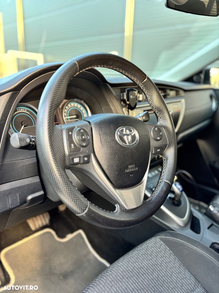 Toyota Auris - 8