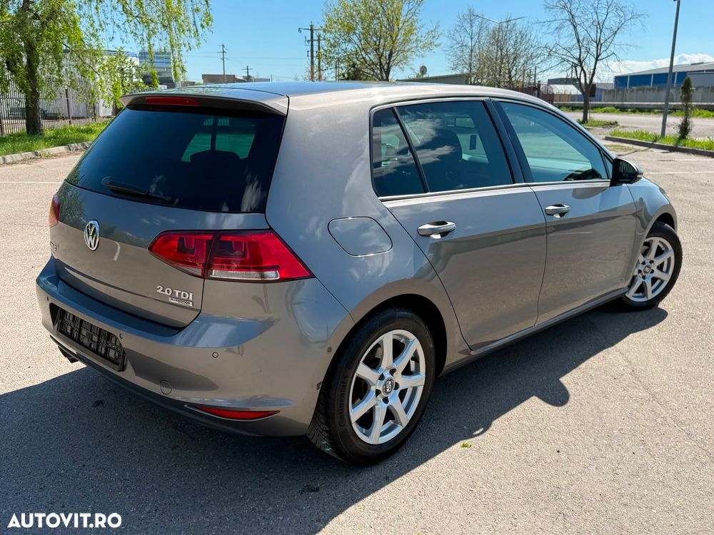 Volkswagen Golf 2.0 TDI DPF DSG Highline - 13