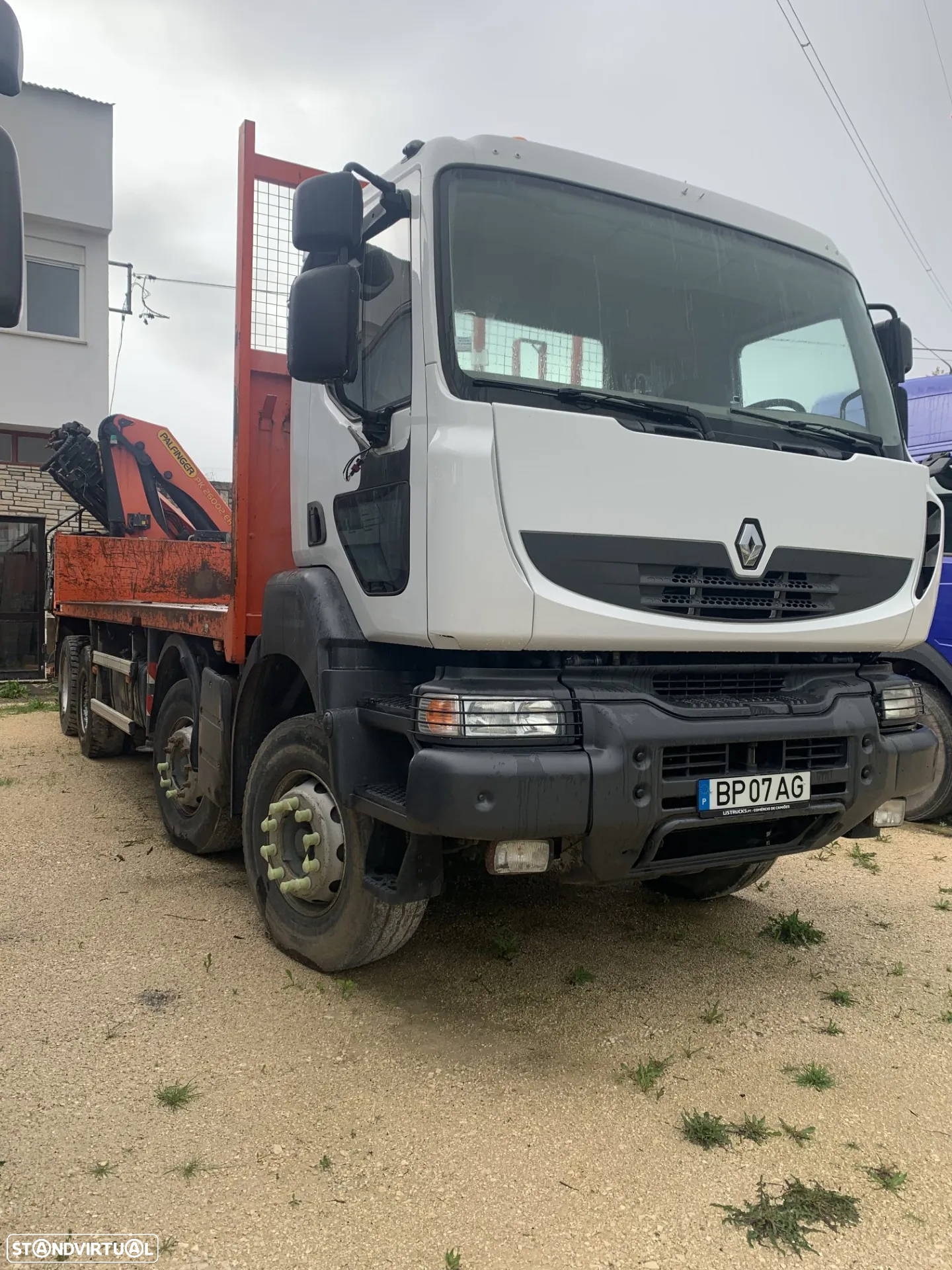 Renault KERAX 8X4 C/ GRUA PK 26002 EH C/ COMANDO - 3