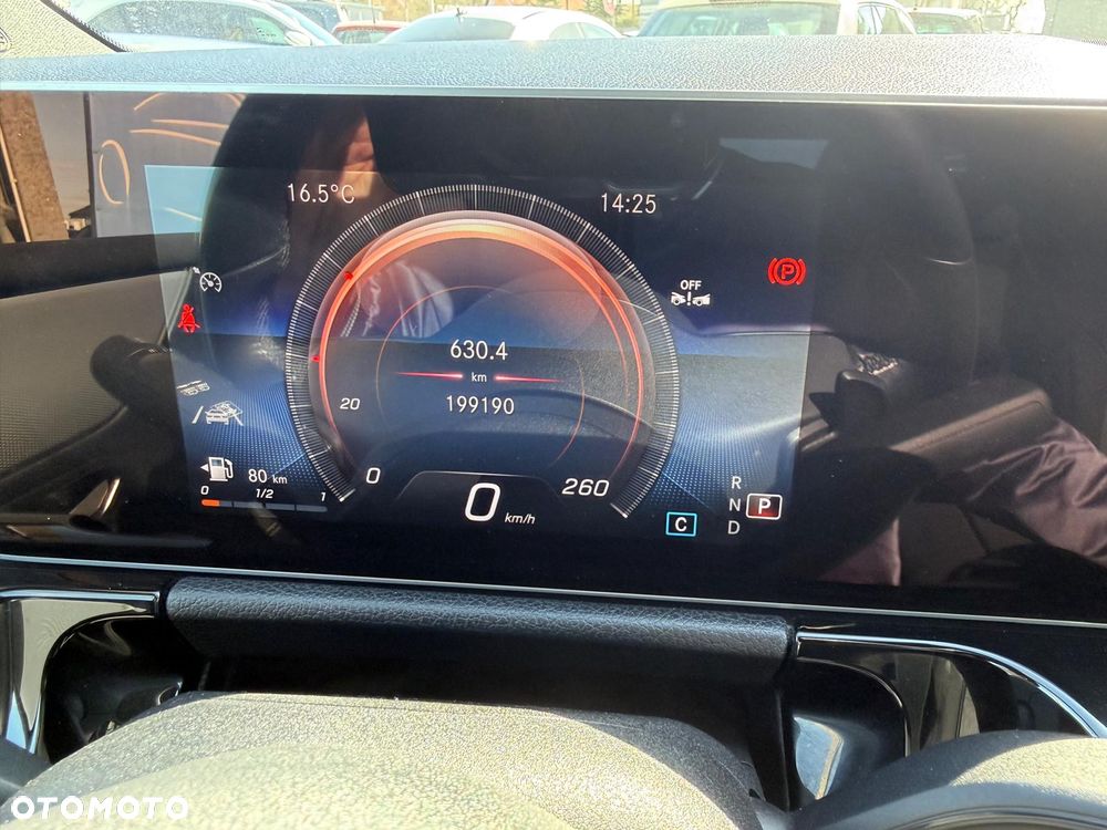 Mercedes-Benz Klasa B 180 d 7G-DCT - 24