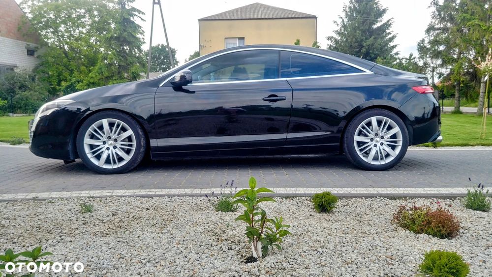 Renault Laguna V6 dCi 235 FAP GT - 1