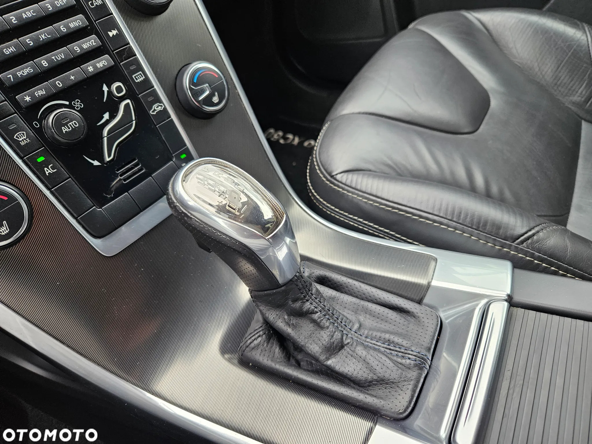 Volvo XC 60 B4 D Geartronic RDesign - 23