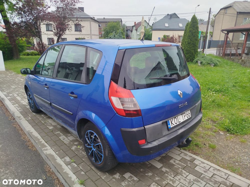 Renault Scenic 1.5 dCi Confort Authentique - 4
