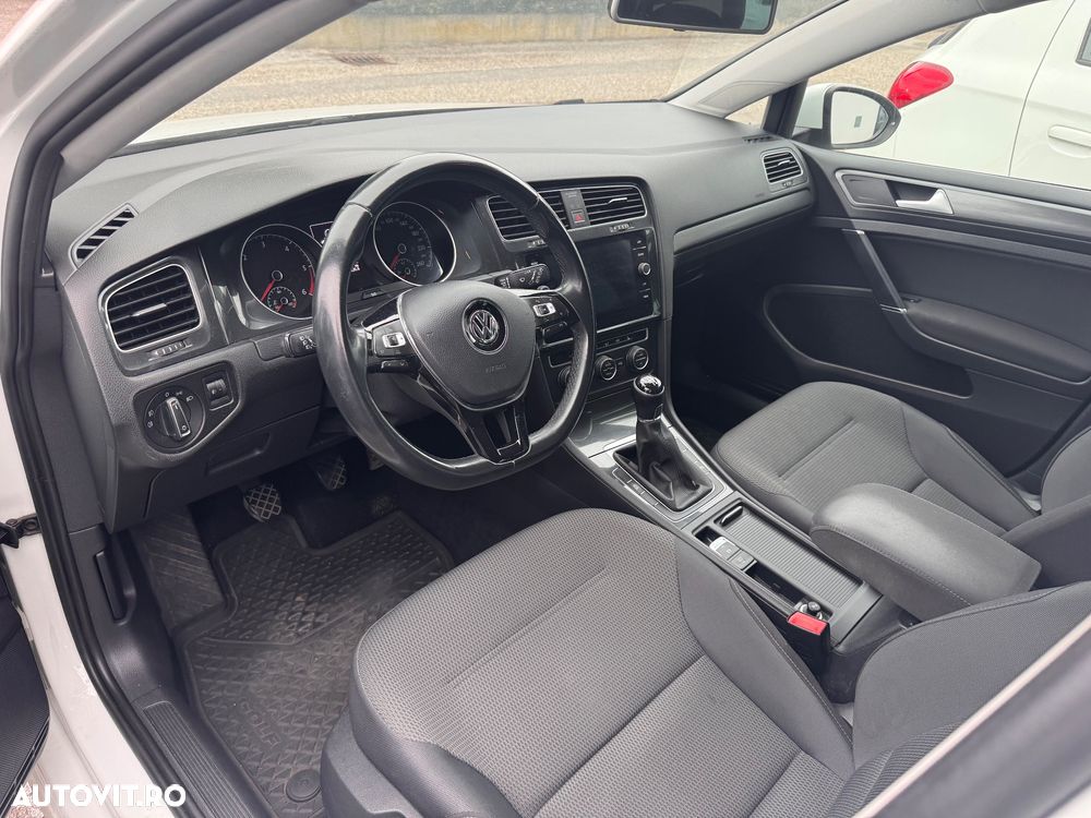 Skoda Fabia - 16