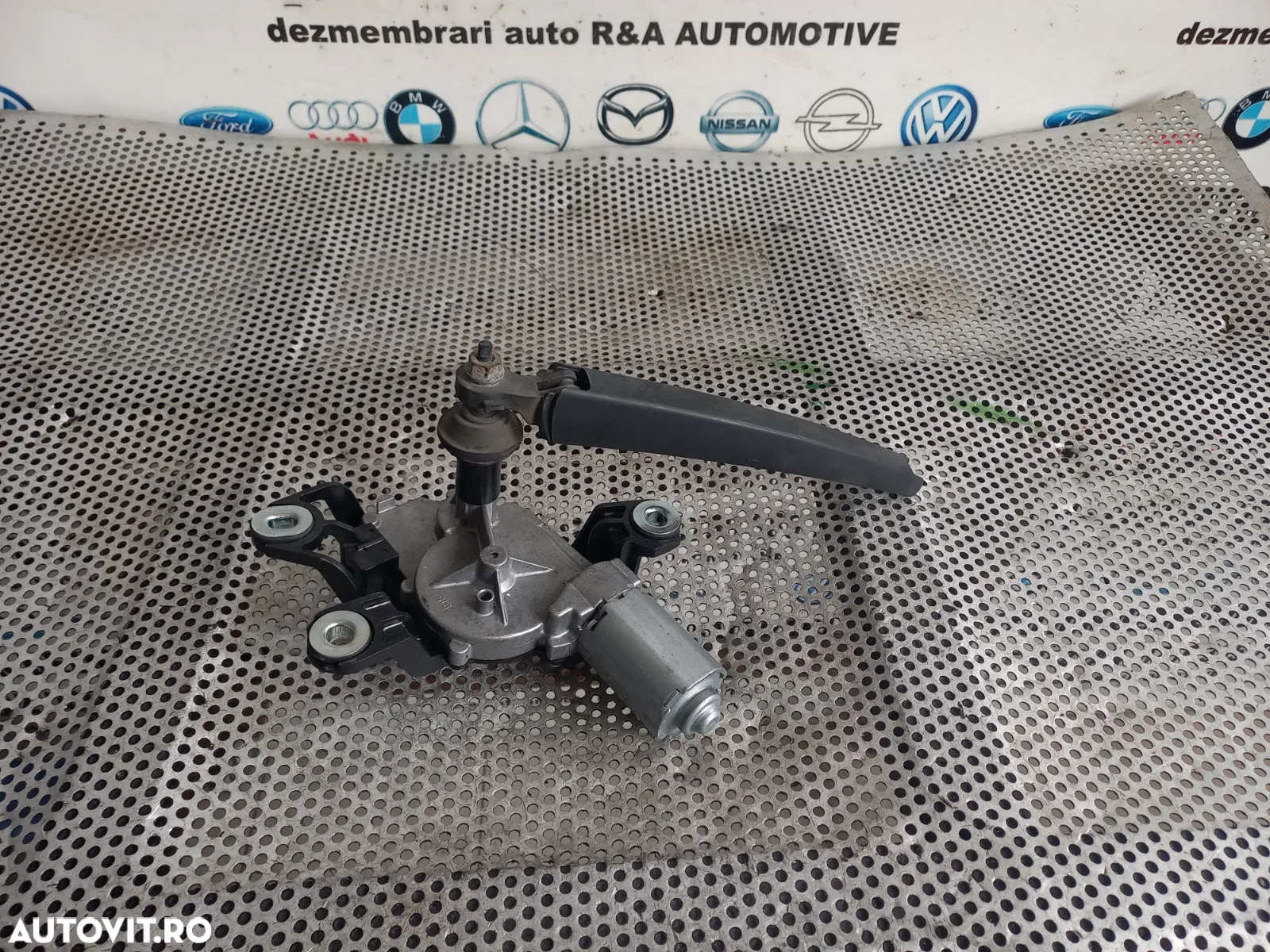Motoras Stergator Hayon Haion Vw Golf 5 Hatchback - Dezmembrari Arad - 2