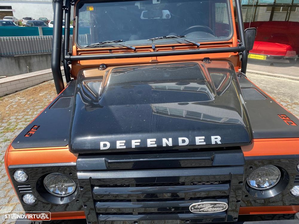 Land Rover Defender - 3