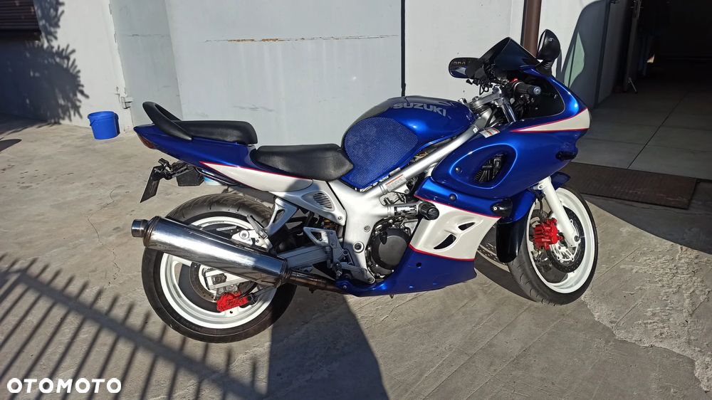 Suzuki SV - 8