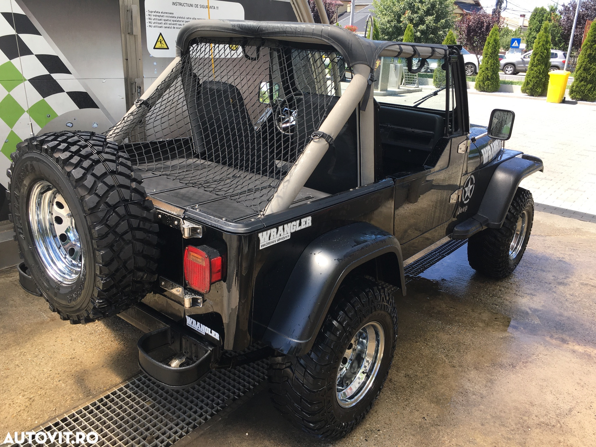 Jeep Wrangler - 7