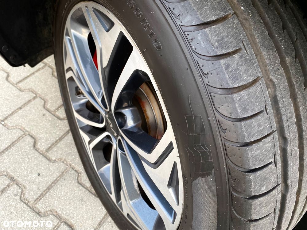 Kia Sorento - 32