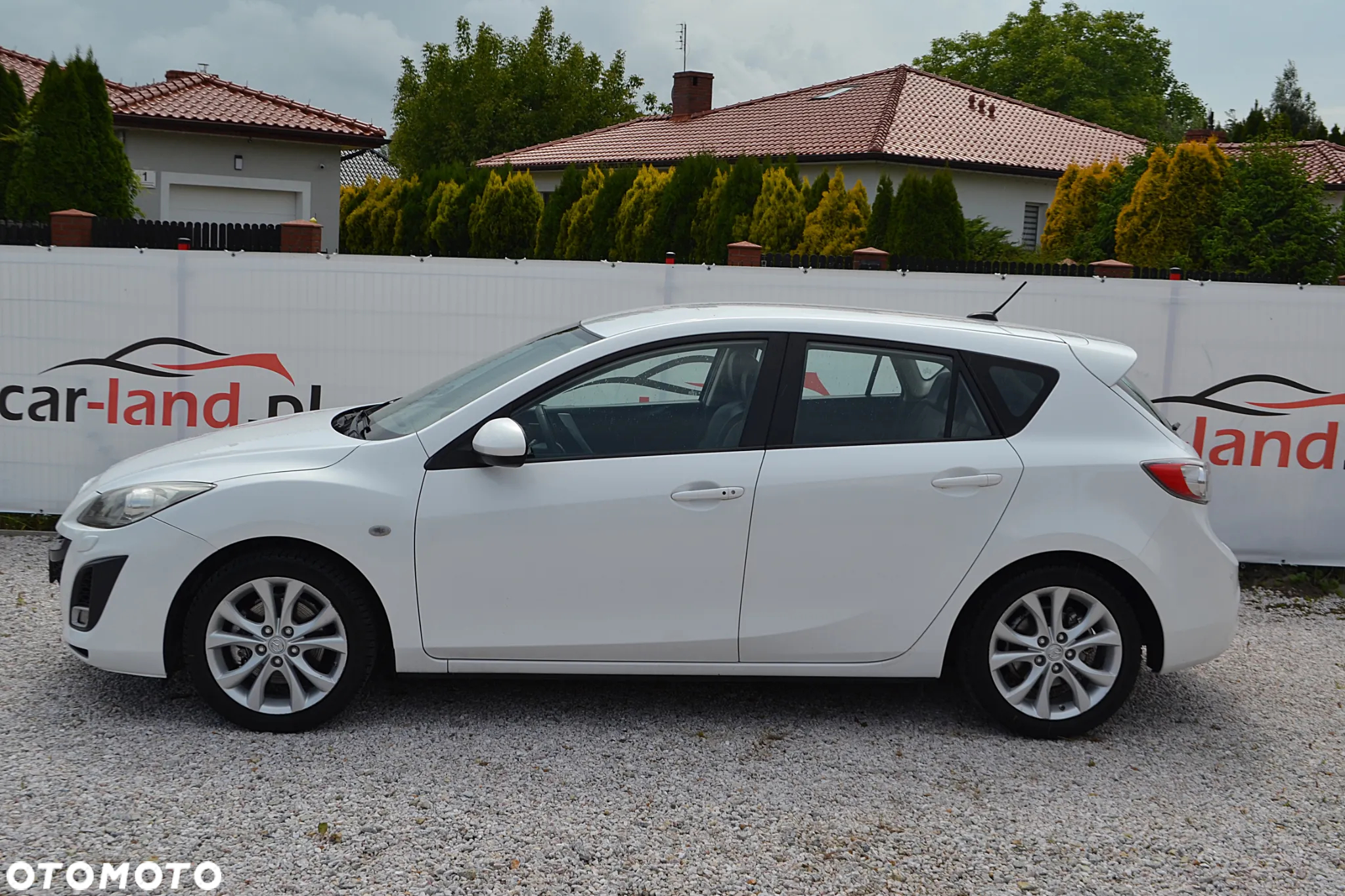 Mazda 3 - 8