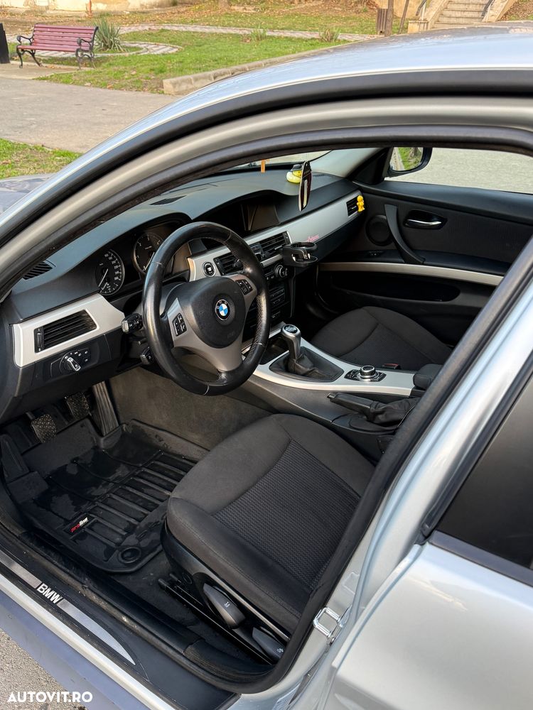 BMW Seria 3 320d - 9