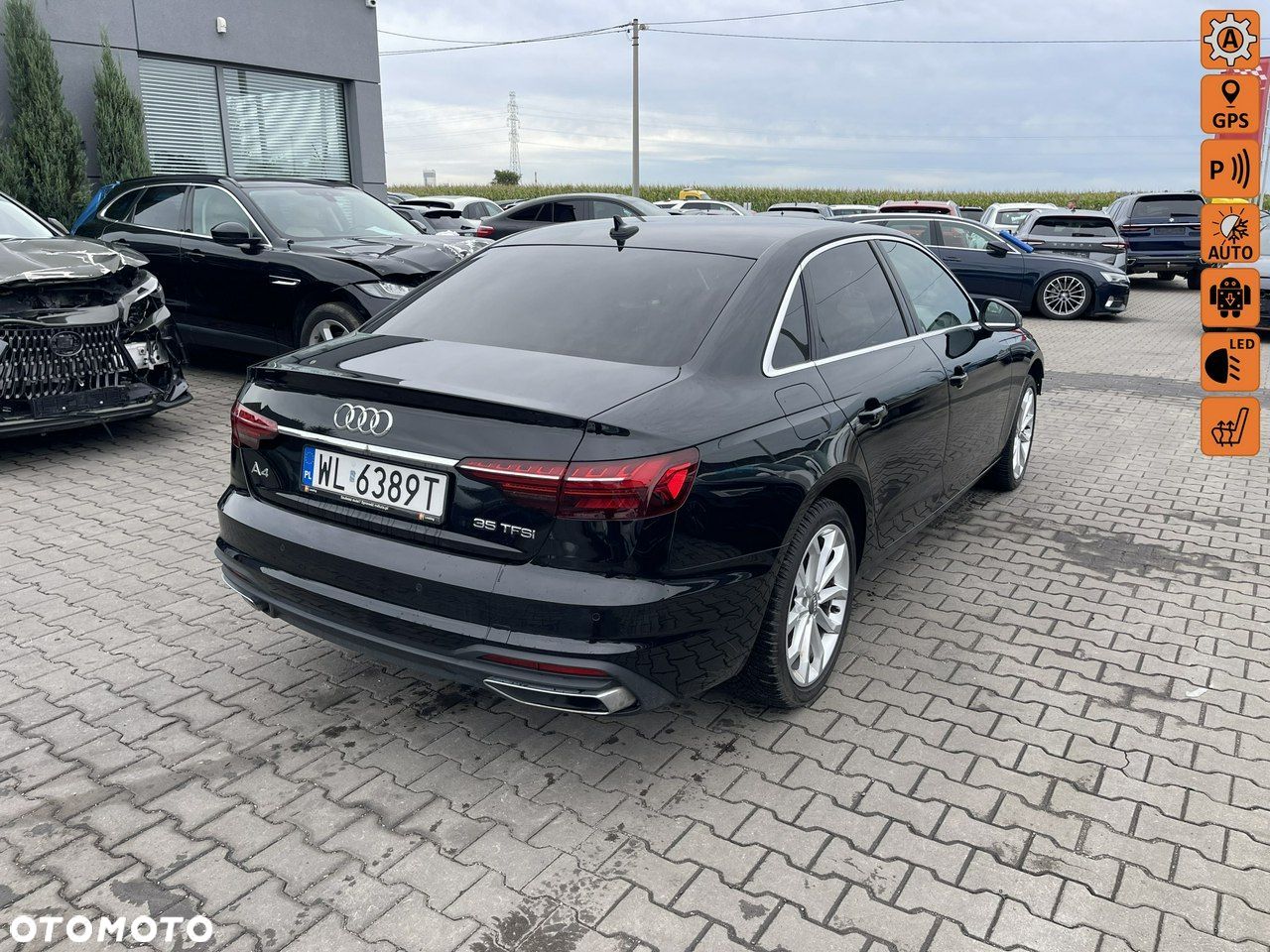 Audi A4 - 1