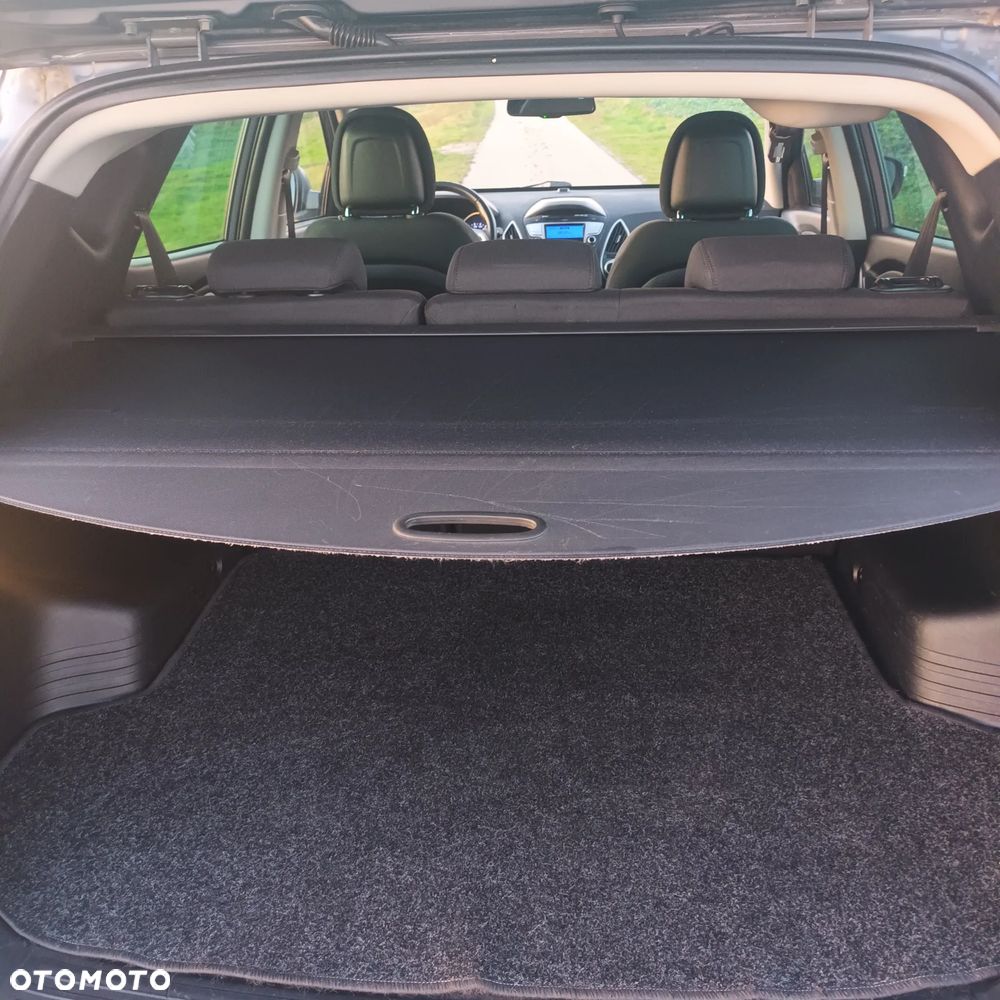 Hyundai ix35 1.6 2WD UEFA EURO 2012 Edition - 19