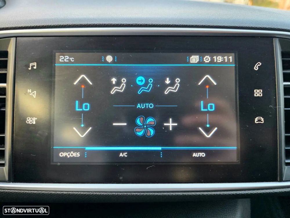 Peugeot 308 1.5 BlueHDi Style EAT8 - 25