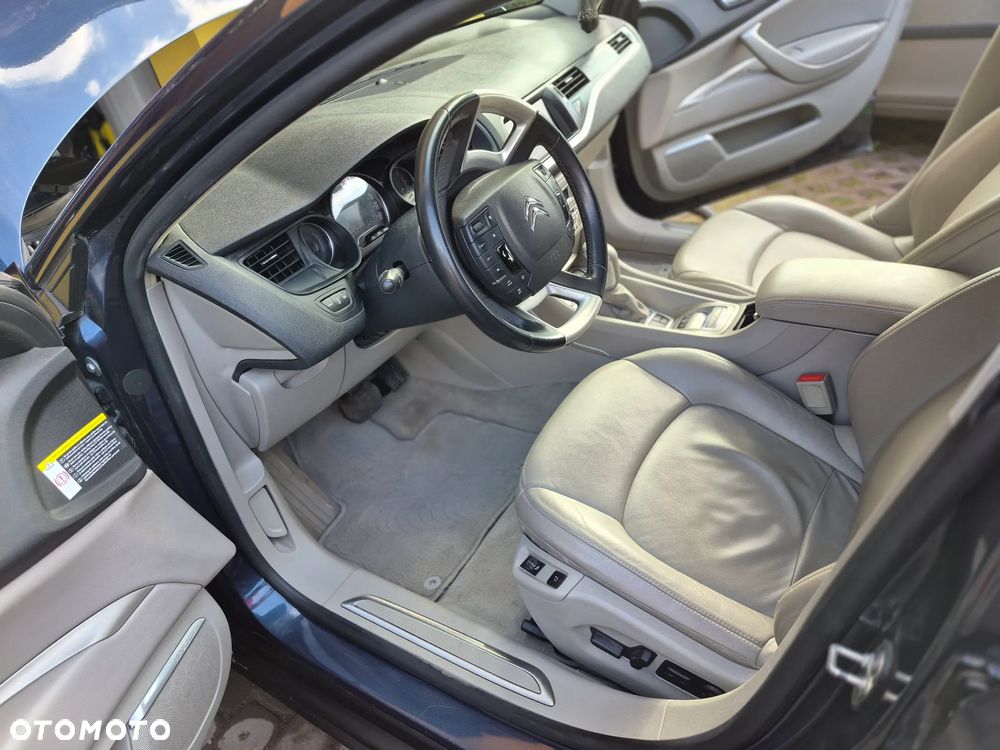 Citroën C5 2.2 HDi Exclusive - 15