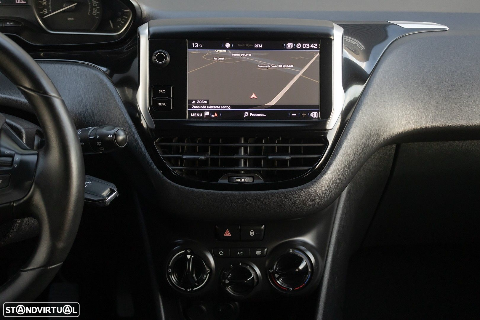 Peugeot 208 1.2 PureTech Signature - 9