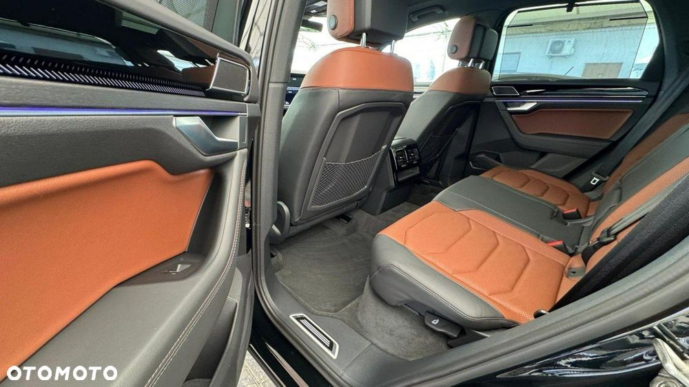 Volkswagen Touran - 14