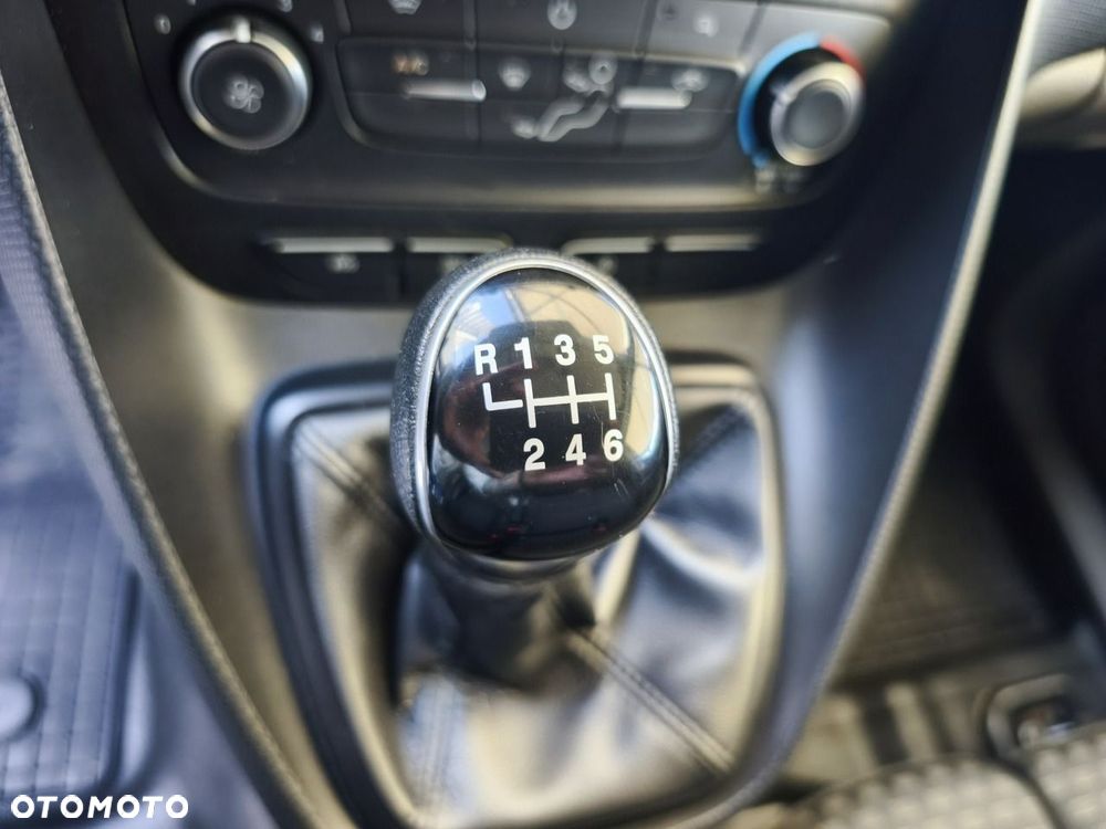 Ford Transit Connect - 20