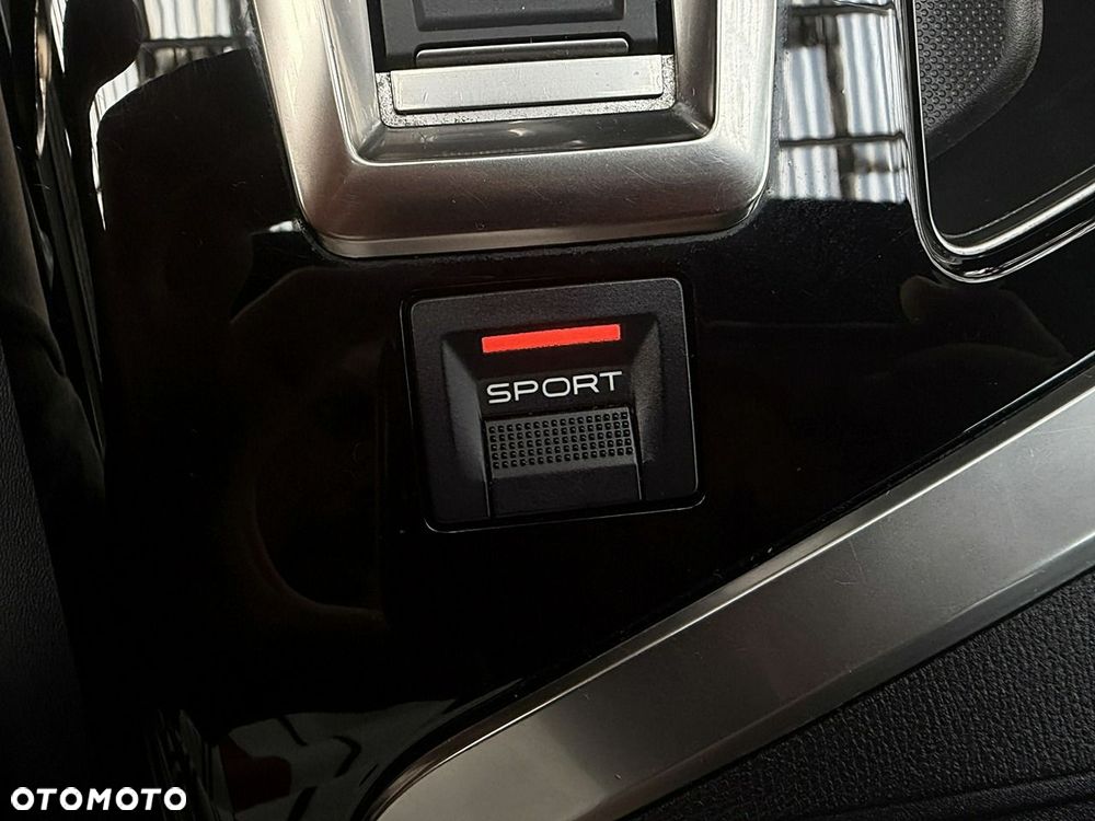 Peugeot 5008 - 32