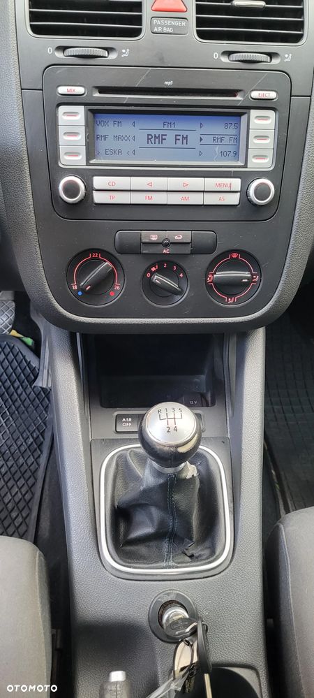 Volkswagen Golf 1.6 Comfortline - 8