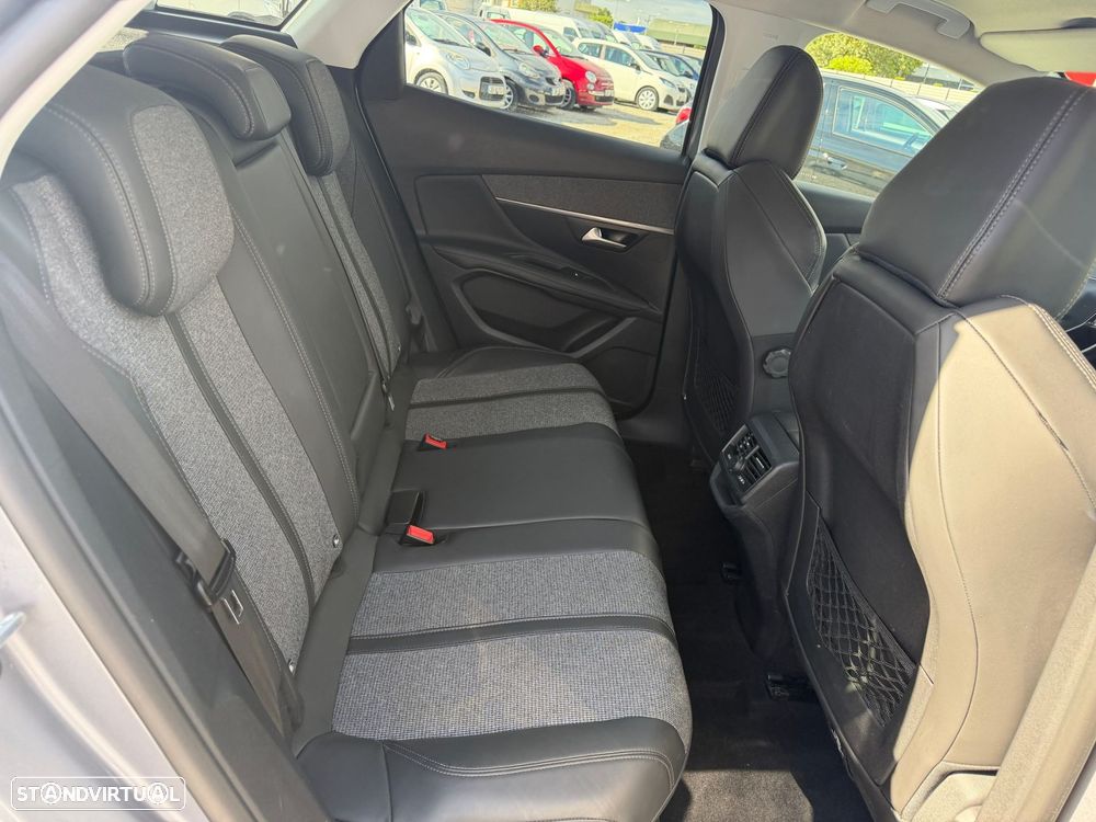 Peugeot 3008 1.6 BlueHDi Allure EAT6 - 13