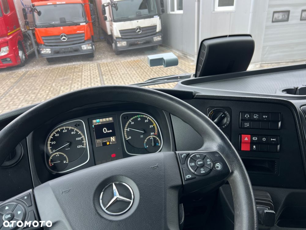 Mercedes-Benz ATEGO - 26