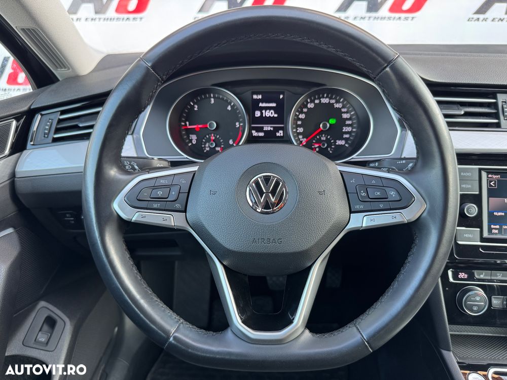 VOLKSWAGEN Passat 2020 — imagine 24
